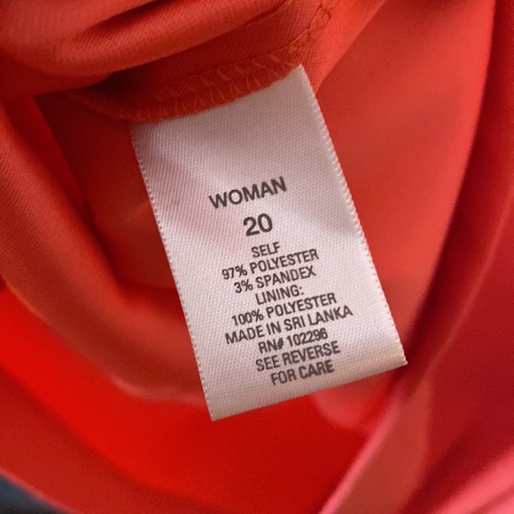 Dressbarn plus size, coral dress keyhole cut out - Picture 6 of 6